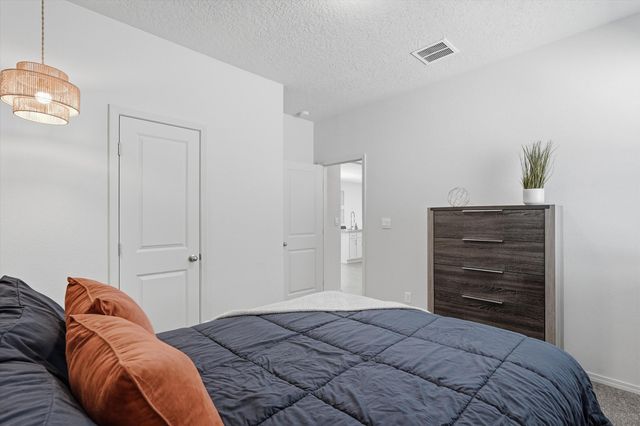 2420 Talisker Street NE, Rio Rancho, NM 87144