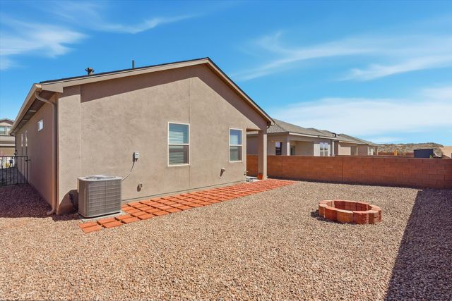 2420 Talisker Street NE, Rio Rancho, NM 87144