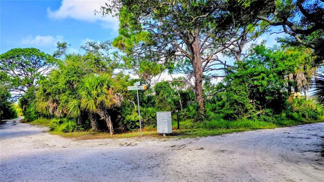 LEMON AVE AVENUE, Englewood, FL 34223