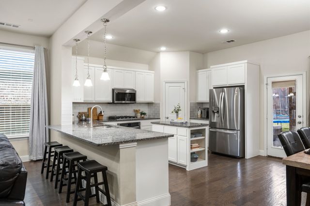 908 Spring Falls Drive, Mckinney, TX 75071