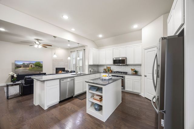 908 Spring Falls Drive, Mckinney, TX 75071