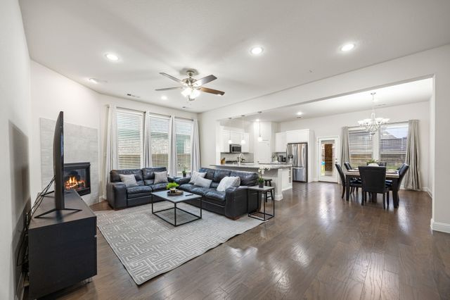 908 Spring Falls Drive, Mckinney, TX 75071