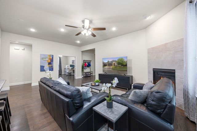 908 Spring Falls Drive, Mckinney, TX 75071