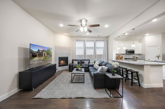 908 Spring Falls Drive, Mckinney, TX 75071