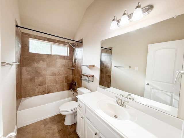 7048 Fullerton Circle, Frisco, TX 75035