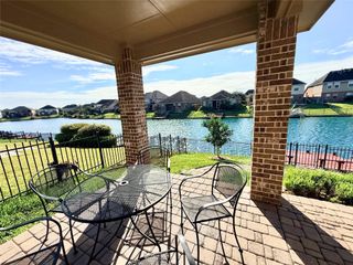 3951 Amalfi Shores Court, Missouri City, TX 77459
