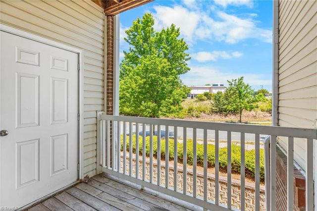 2431 Eagle Creek Court 203, Winston-salem, NC 27103