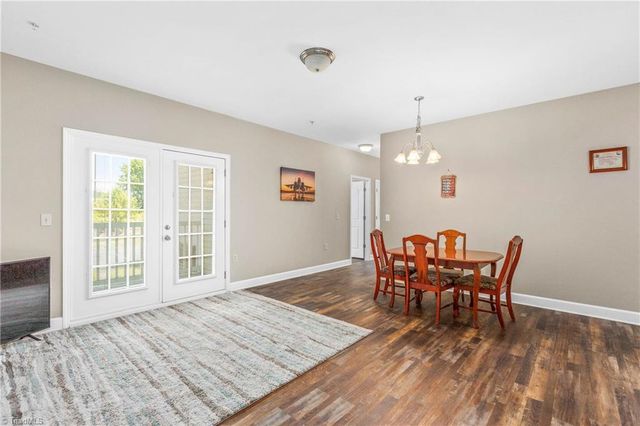 2431 Eagle Creek Court 203, Winston-salem, NC 27103