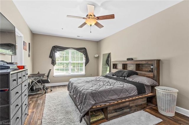 2431 Eagle Creek Court 203, Winston-salem, NC 27103