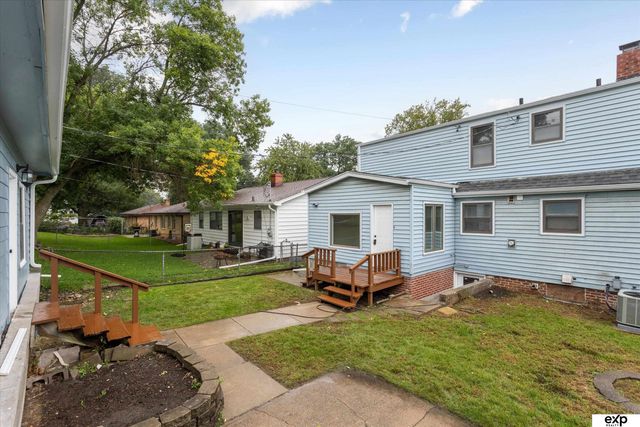 2521 S 43rd Street, Omaha, NE 68105