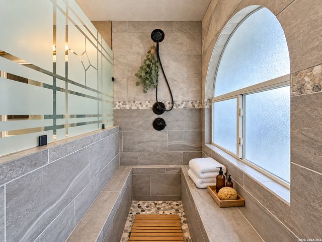 2414 DOVE CROSSING DR, New Braunfels, TX 78130