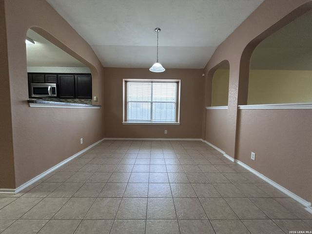 2414 DOVE CROSSING DR, New Braunfels, TX 78130