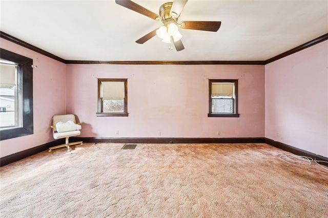 111 Hayden Ln, West Newton, PA 15089