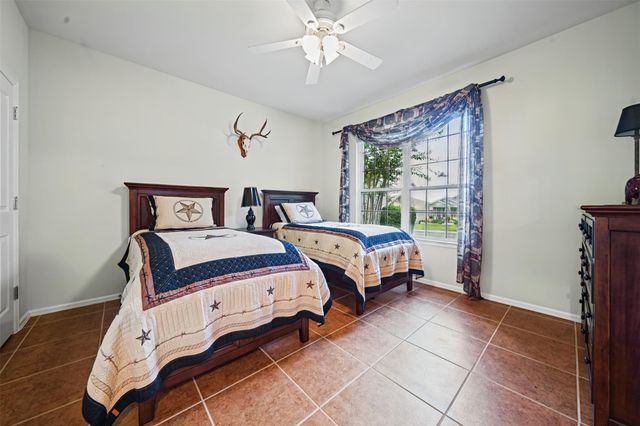 206 Mustang Island TRL, Georgetown, TX 78633