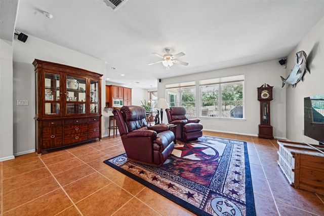 206 Mustang Island TRL, Georgetown, TX 78633
