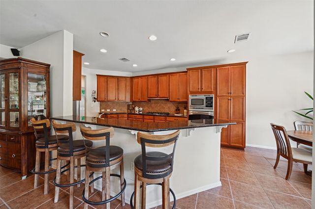 206 Mustang Island TRL, Georgetown, TX 78633