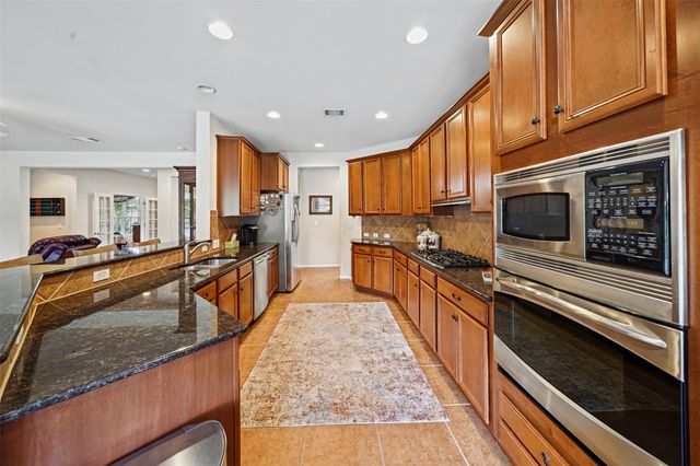 206 Mustang Island TRL, Georgetown, TX 78633