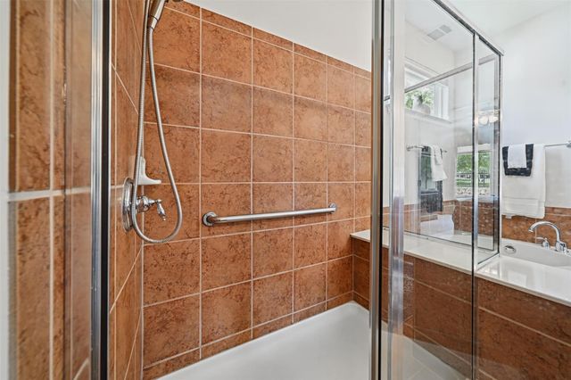 206 Mustang Island TRL, Georgetown, TX 78633