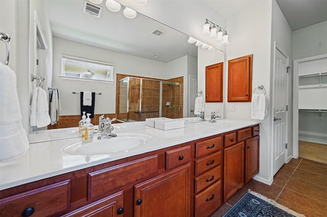 206 Mustang Island TRL, Georgetown, TX 78633