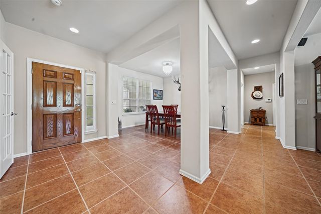 206 Mustang Island TRL, Georgetown, TX 78633