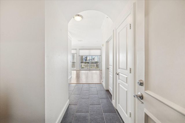 3333 Allen Parkway 1408, Houston, TX 77019