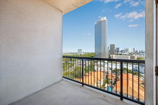 3333 Allen Parkway 1408, Houston, TX 77019