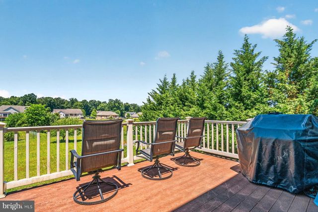 1055 BECK MILL RD, Hanover, PA 17331