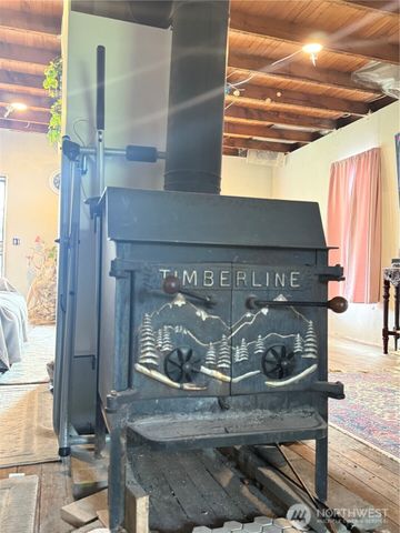 1102 Water Street, Raymond, WA 98577