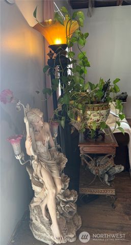 1102 Water Street, Raymond, WA 98577