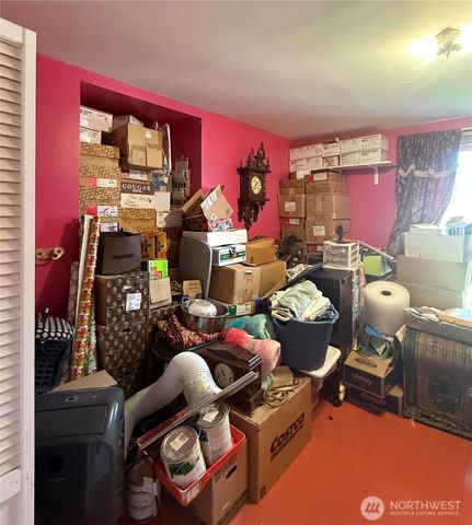 1102 Water Street, Raymond, WA 98577