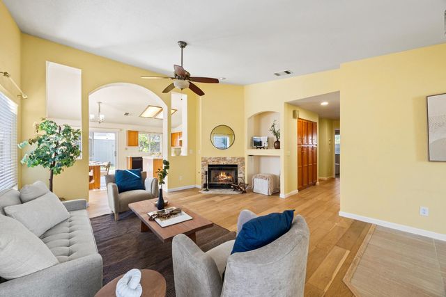 8926 Generations Ct, Elk Grove, CA 95758