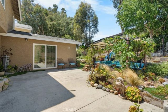 27061 Springwood Circle, Lake Forest, CA 92630