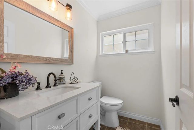 27061 Springwood Circle, Lake Forest, CA 92630
