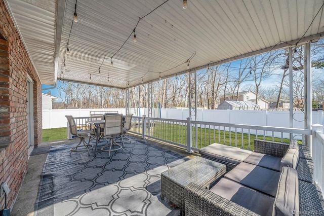 77 Market Street, Mastic Beach, NY 11951