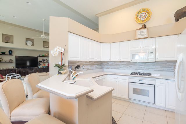 10749 Waterford Place, West Palm Beach, FL 33412