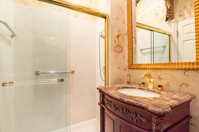 10749 Waterford Place, West Palm Beach, FL 33412