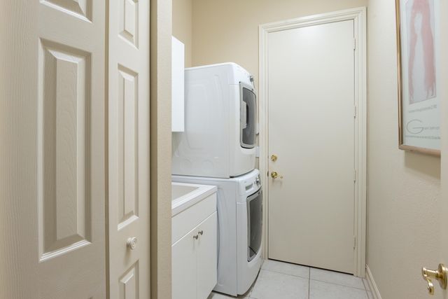 10749 Waterford Place, West Palm Beach, FL 33412