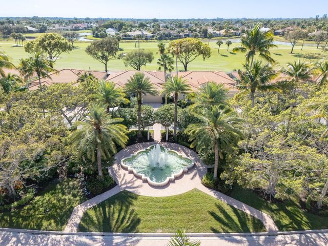 10749 Waterford Place, West Palm Beach, FL 33412