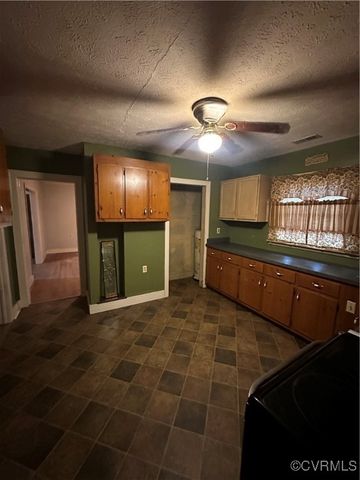 802 King William Rd, Hanover, VA 23069