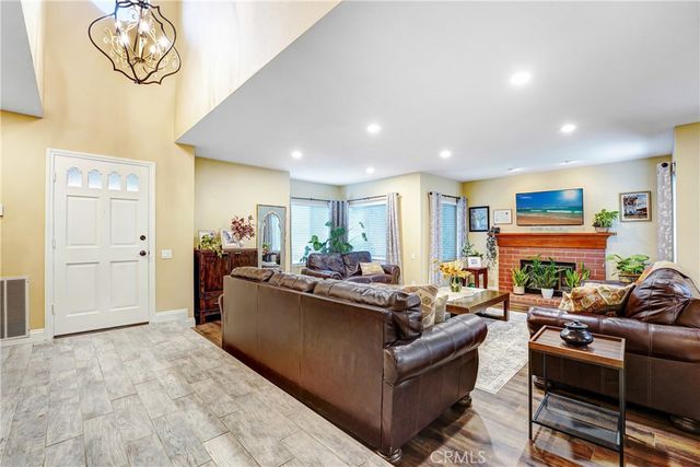 12564 Spring Creek Road, Moorpark, CA 93021