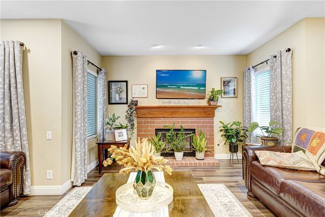 12564 Spring Creek Road, Moorpark, CA 93021