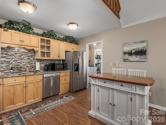 201 Hawk Ridge Drive, Mill Spring, NC 28756