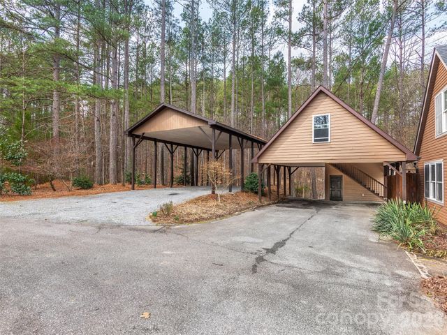 201 Hawk Ridge Drive, Mill Spring, NC 28756