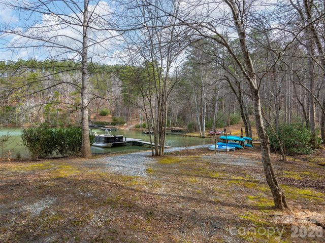 201 Hawk Ridge Drive, Mill Spring, NC 28756