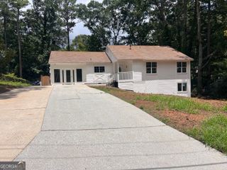 1445 Diplomat Drive, Riverdale, GA 30296