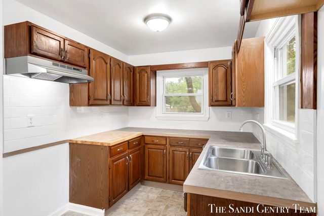 1265 Catherine Avenue, Muskegon, MI 49442