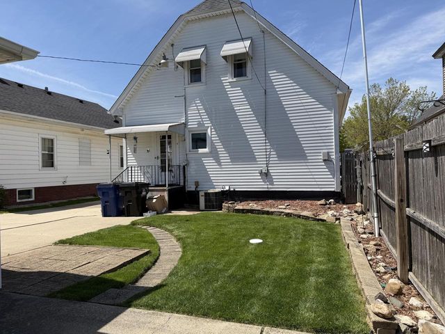 2031 Superior STREET, Racine, WI 53402