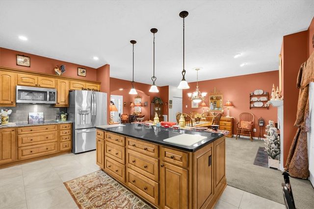 121 Sunset Bay Boulevard, Seneca, SC 29672