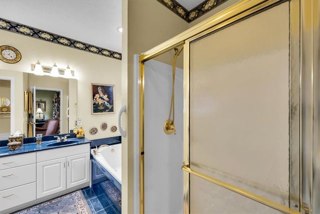 121 Sunset Bay Boulevard, Seneca, SC 29672