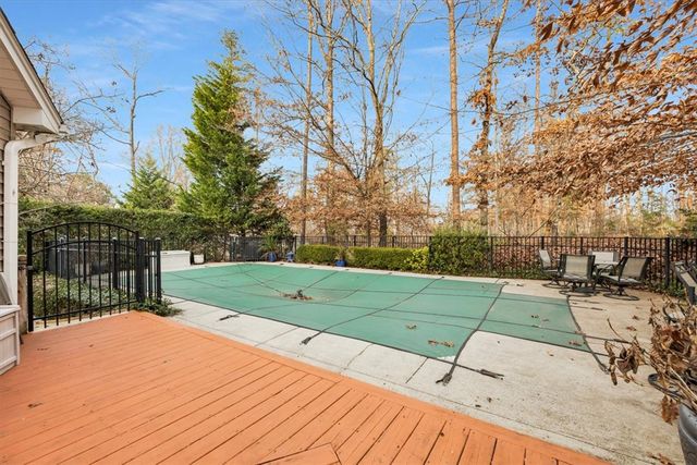 121 Sunset Bay Boulevard, Seneca, SC 29672